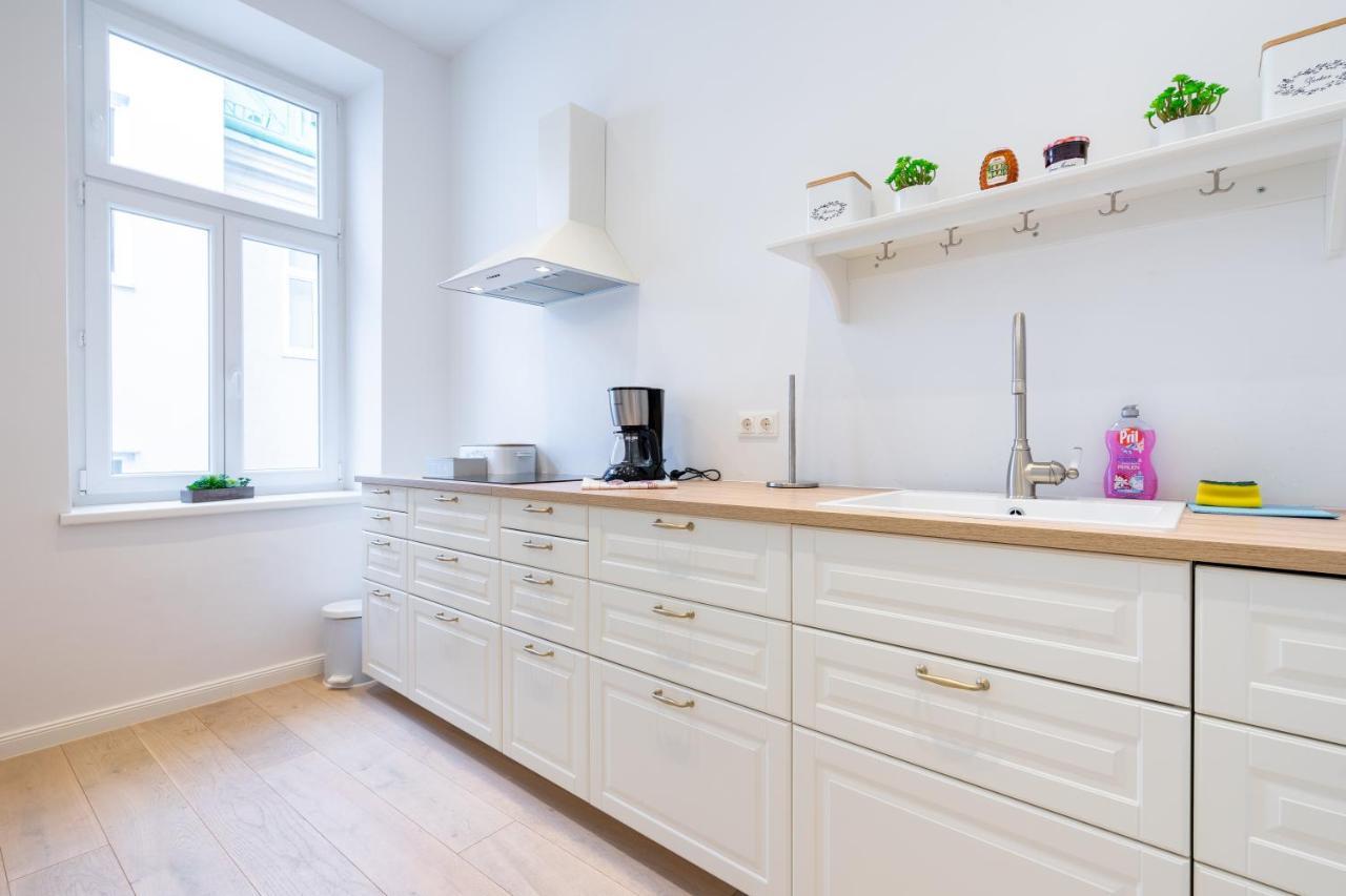 Modernes Apartment Im Charmanten Cottage Viertel Vienne Extérieur photo