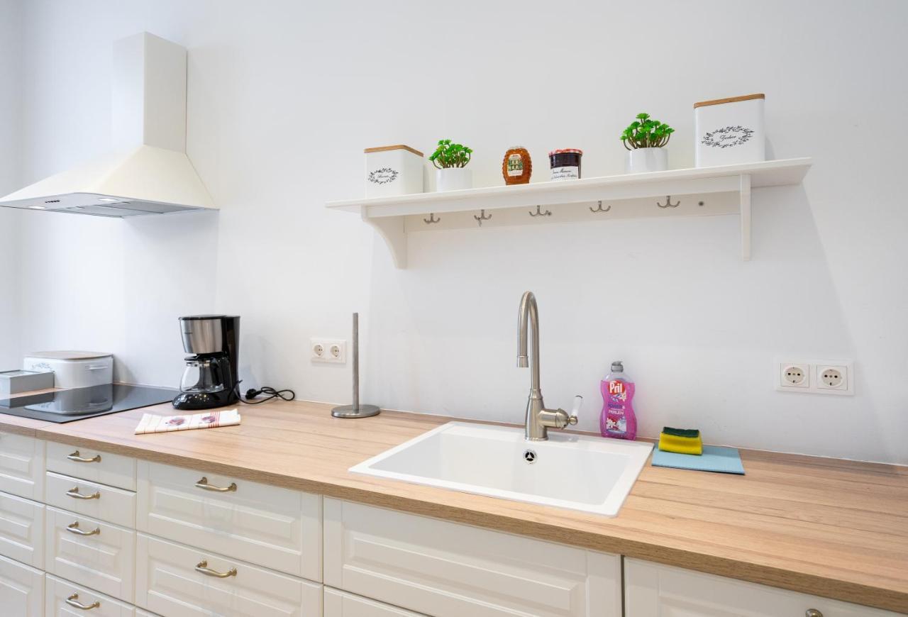 Modernes Apartment Im Charmanten Cottage Viertel Vienne Extérieur photo